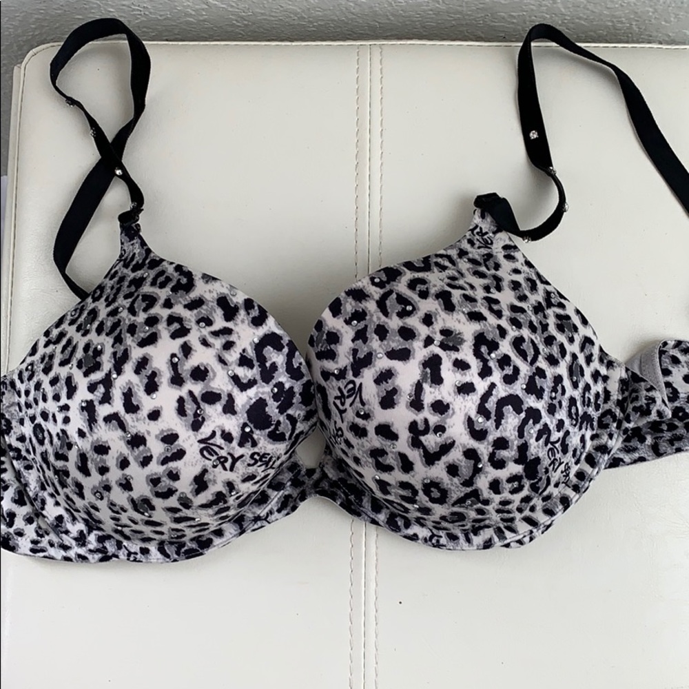 Black leopard crystal strap bra very sexy